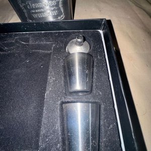 Set de Petaca y Vasos Jack Daniel's Tennessee Whiskey - imagen 3