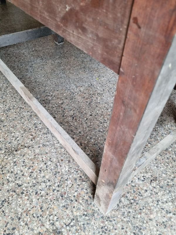 Mesa de trabajo antigua y rústica - imagen 12