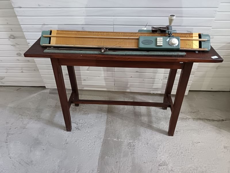 Item 879934 - Image 0