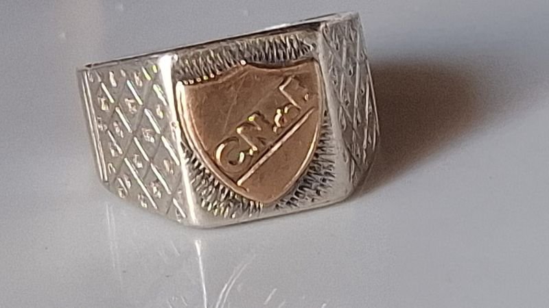 Anillo de Oro y Plata con Escudo Nacional - imagen 3