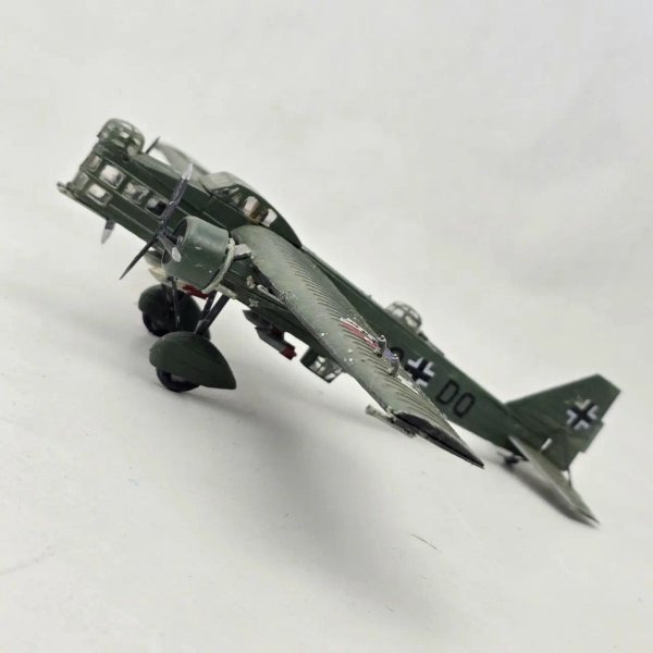 Maqueta Junkers Ju 52/3m Luftwaffe con Marcaje P4 DC - imagen 1