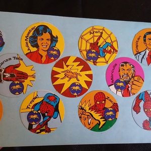 Álbum de Figuritas Vintage "El Hombre Araña y Kung Fu con Jugadores de Nacional y Peñarol" (1983) - imagen 2