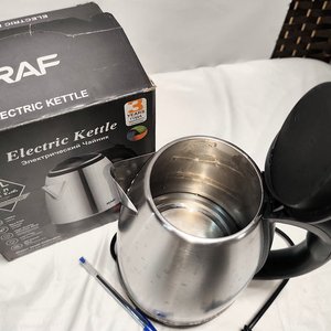 Pava Eléctrica RAF de Acero Inoxidable 2.0L con Caja - imagen 4