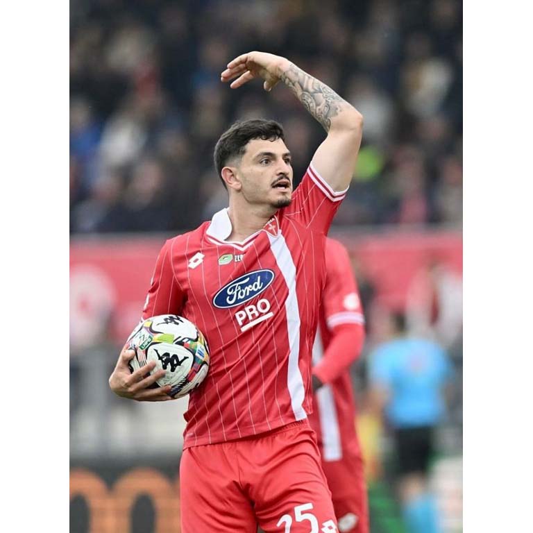 Camiseta autografiada de Agustín Álvarez Martínez, jugador del AC Monza