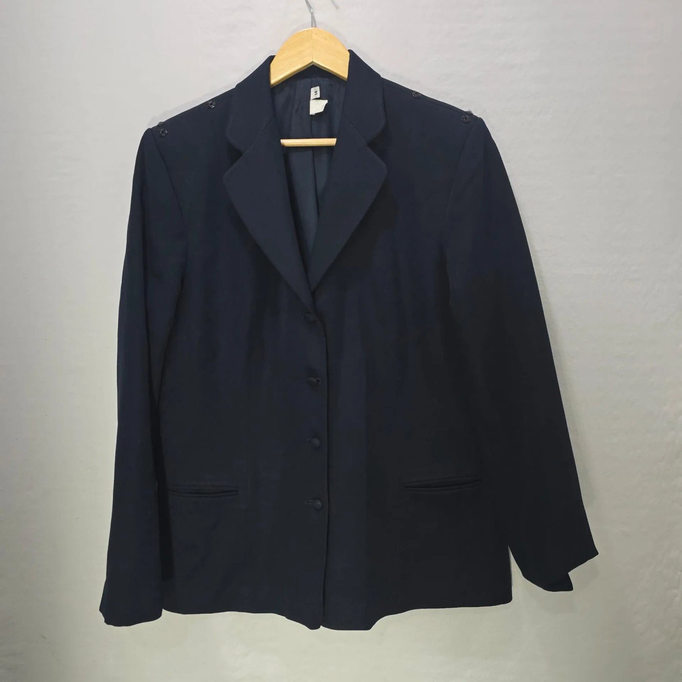 Saco de Uniforme Talle 14 UTY International con Hombreras
