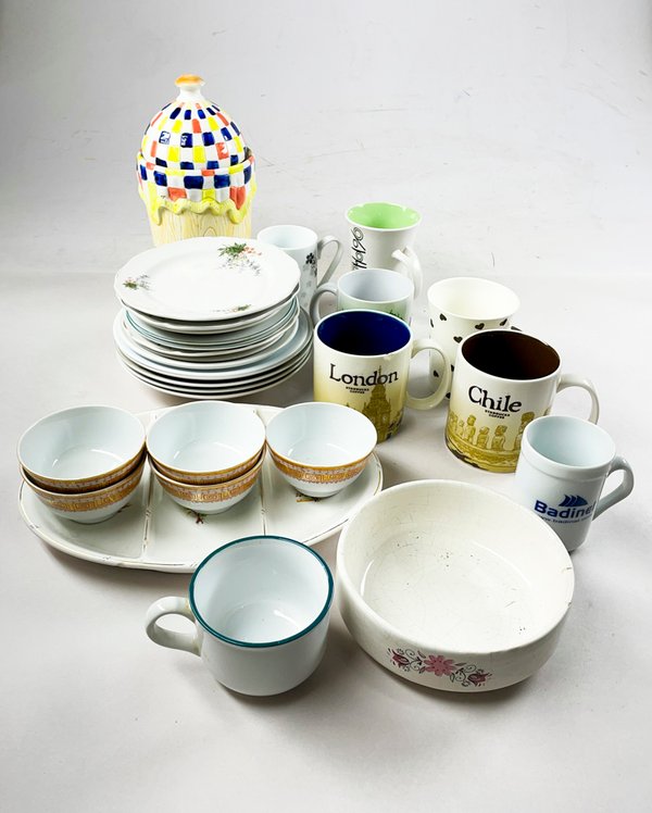 Colección de platos postre, tazas y copetinero - imagen 1