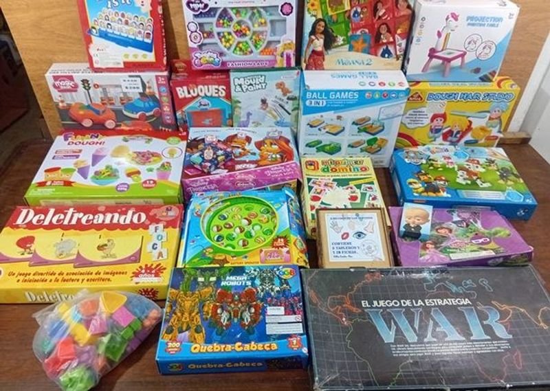 Lote Variado de Juegos de Mesa para Niños y Adultos