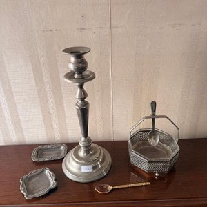 Candelabro de Peltre y Recipiente para Mermelada con Cuchara - imagen 4