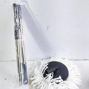 Lote siguiente: Set de 26 Mopas con Mango de Aluminio