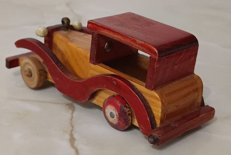 Cachila decorativa en madera - imagen 3