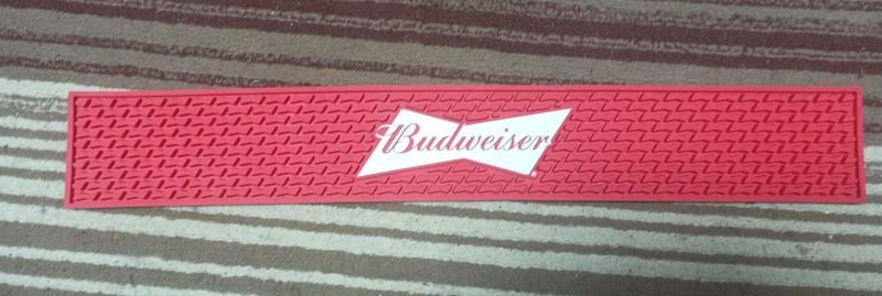 Lote siguiente: Barmat de goma marca cerveza nuevo sin uso