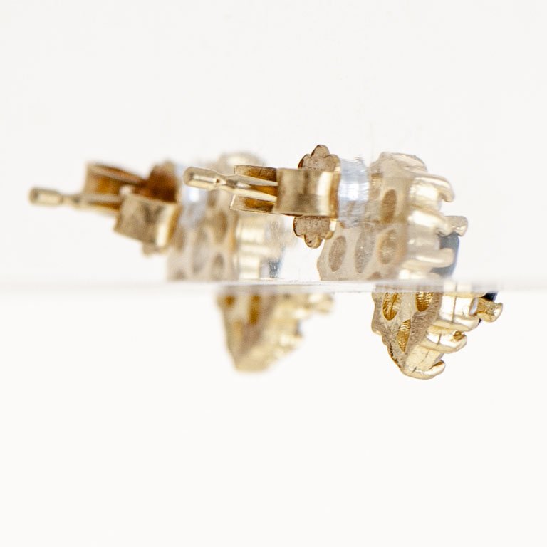 Pare de tornillos con zafiros y circonias en oro 18k - imagen 2