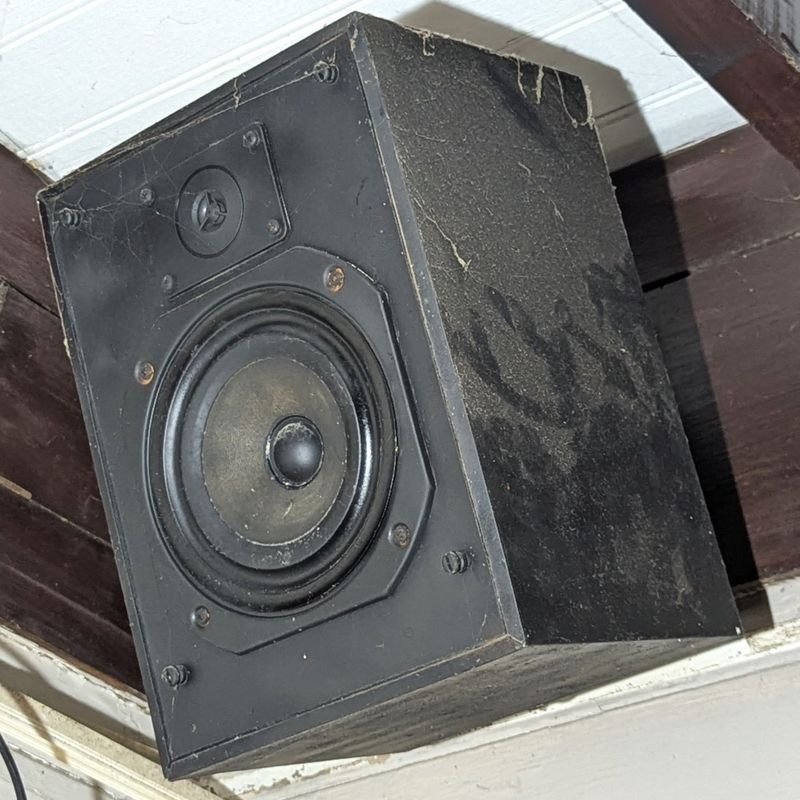Lotes de parlantes JBL y Thonnet & Vander - imagen 6