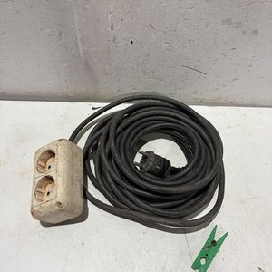 Lote siguiente: Alargue de Cable Eléctrico con Enchufe y Toma Doble