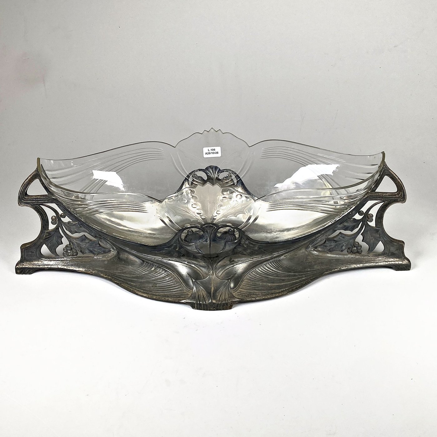 Centro de Mesa Art Nouveau WMF con Depósito de Cristal Tallado