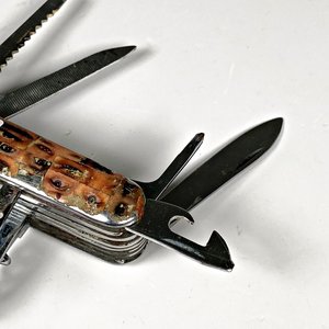 Navaja Multiuso Plegable con 15 Elementos - imagen 3