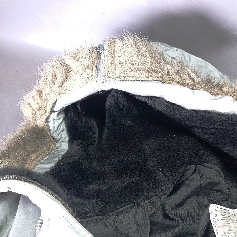 Campera americana marca Alfa en buen estado - imagen 6