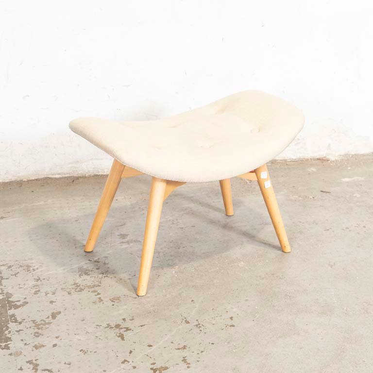 Lote anterior: Banqueta con asiento tapizado en tela rústica y patas de madera