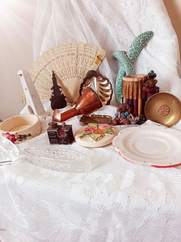 Colección de Antigüedades y Coleccionables: Cerámica, Figuras y Más - imagen 2