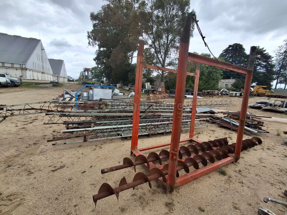 Brocas Helicoidales y Estructuras Metálicas para Construcción