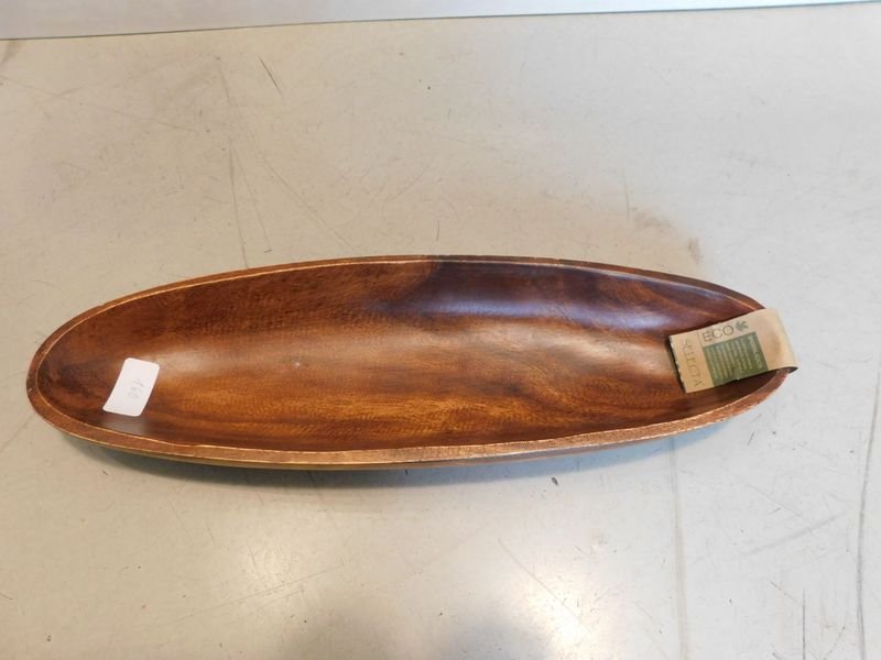 Bandeja ovalada copetinera de madera