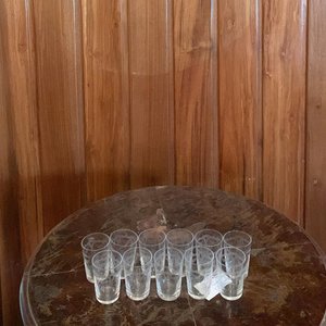 Lote anterior: Juego de 11 Vasos Pequeños para Licor
