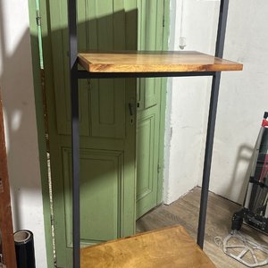 Lote siguiente: Estantería Industrial Hierro y Madera con Cajón
