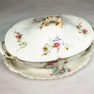 Dos Piezas de Porcelana Francesa Limoges Blanca con Flores Rosas - imagen 2