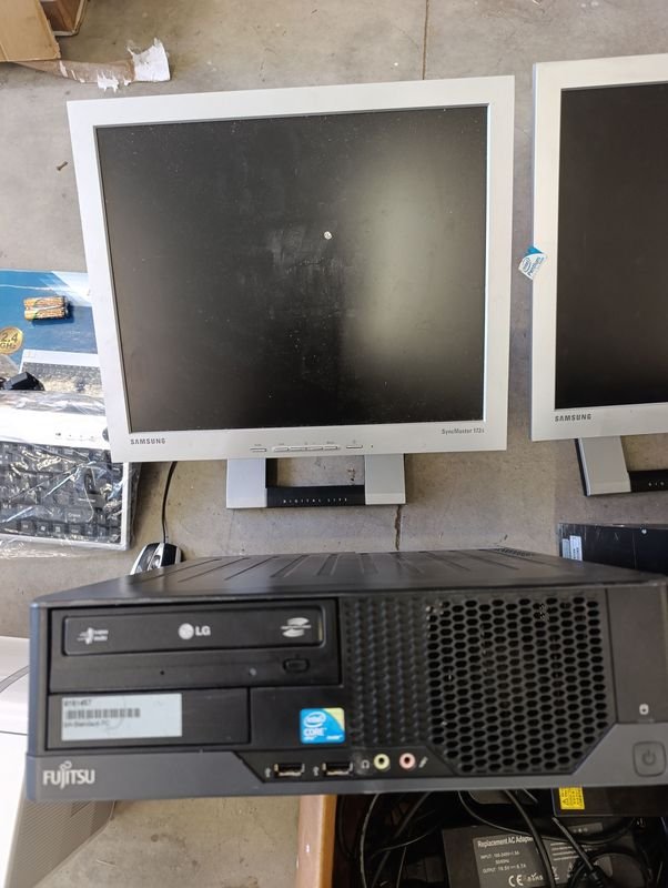 Equipos de Informática y Computadoras