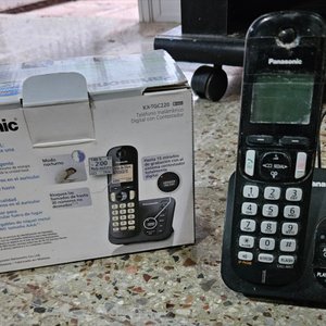 Teléfono Inalámbrico Panasonic y Otro con Altavoz - imagen 3