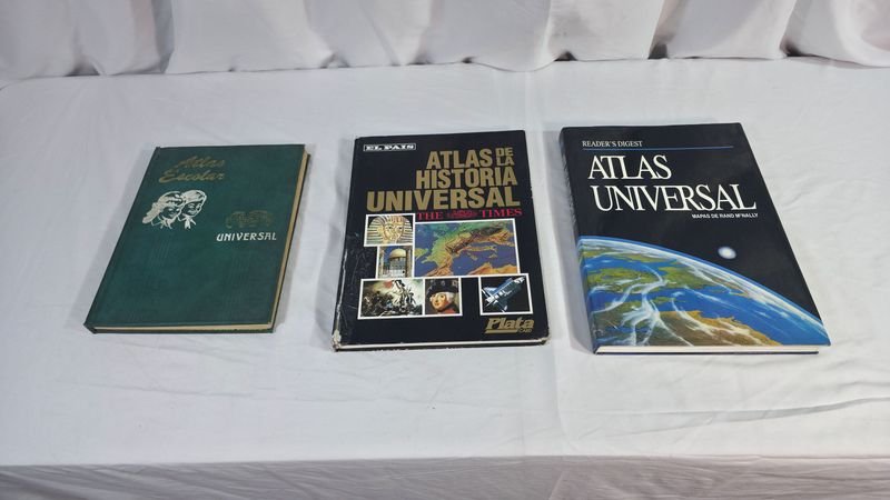 Colección de 3 Atlas Universales y Escolares