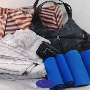 Lote siguiente: Lote de Cortinas, Fajas y Carteras