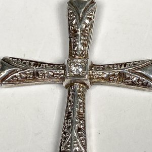 Cruz de Plata con Piedra Central - imagen 3