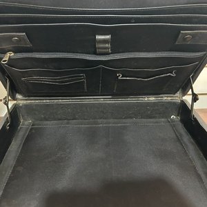 Maletín Ejecutivo Rígido Negro con Cerradura de Combinación - imagen 10