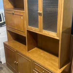 Lote anterior: Mueble Modular de Madera con Puertas y Cajones
