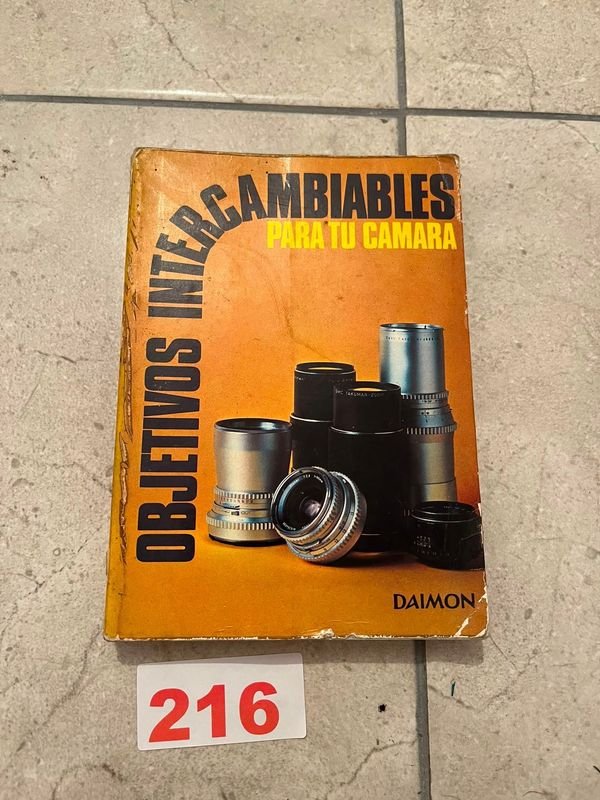 Libro "Objetivos Intercambiables para tu Cámara" - Ed. Daimon 1978