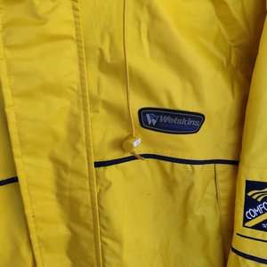 Conjunto Impermeable Wetskins Comfort Zone: Chaqueta con Capucha y Pantalón Jardinero Amarillo - imagen 7