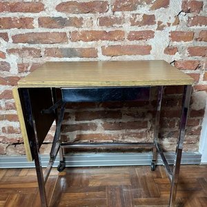 Mesa Auxiliar Extensible con Ruedas y Cajón - imagen 9