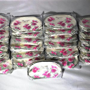 Lote de 25 Neceser con Diseño Floral y Cierre Dorado - imagen 2