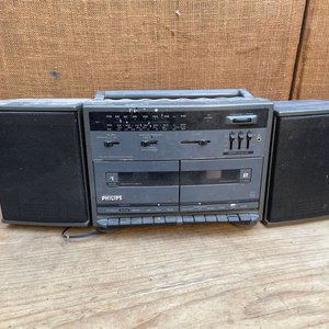 Lote anterior: RADIO PÁSSACASSETTES PHILIPS