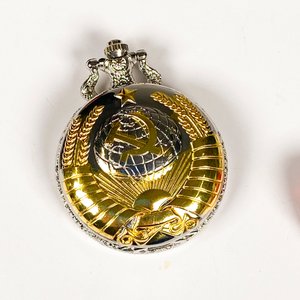 Dos Cadenas con Colgantes (Piedra, Guarda Foto) y Reloj de Bolsillo Moderno - imagen 4