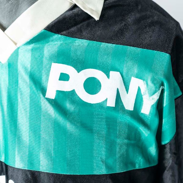Camiseta de fútbol de El Tanque Sisley de la década de 1990 - imagen 3