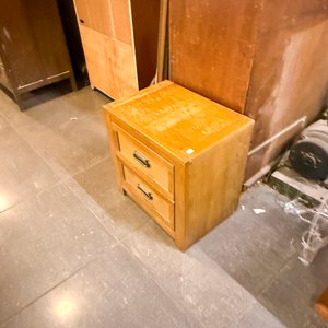 Mueble de madera con estantes y cajones - imagen 2