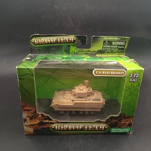 Tanque a Escala 1:72 Bravo Team U.S. M3A2 Bradley - imagen 2