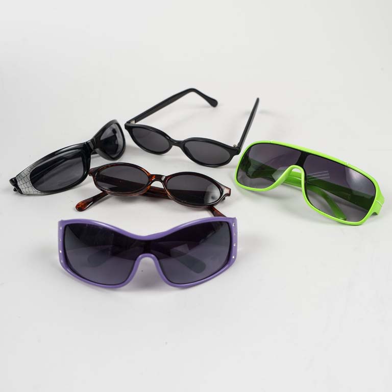 Lote anterior: 5 Pares de Lentes de Sol para Niños - Accesorios para Vehículos