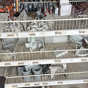 Lote siguiente: Lote de Accesorios y Materiales de Construcción