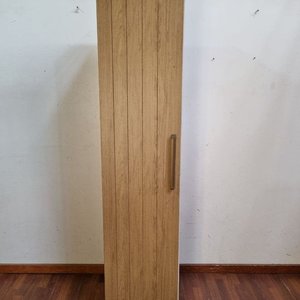 Lote anterior: Mueble Auxiliar Alto con Puerta y Estantes Interiores