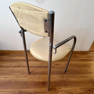 Silla Beige y Gris con Apoyabrazos - imagen 4