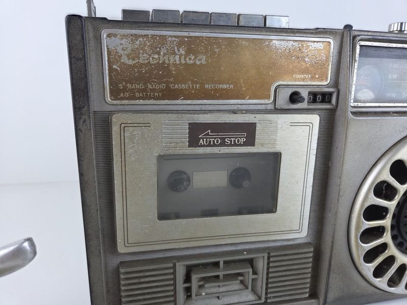 Radio Vintage Tecnhica en Venta - Estado Pobre - imagen 3