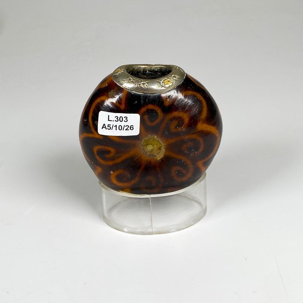 Mate galleta virola de plata y oro ,con soporte acrílico